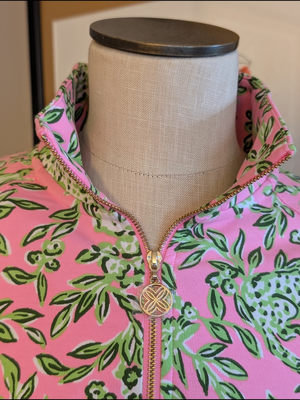 NWT Lilly Pulitzer Pink & Green Floral-Print Half-Zip Pullover UPF 50+ - Picture 4 of 5